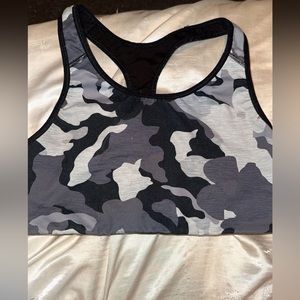 Women’s large old navy sports bra